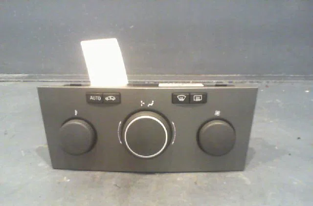 Commande de chauffage OPEL ASTRA 2007 occasion — photo 4