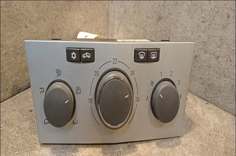Commande de chauffage Opel ASTRA H (A04) 1.7 cdti (l48) (2004-2010) 5 portes occasion — photo 4