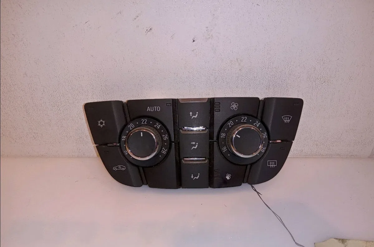 Commande de chauffage Opel ASTRA J (P10) 1.7 cdti (68) (2009-2015) occasion