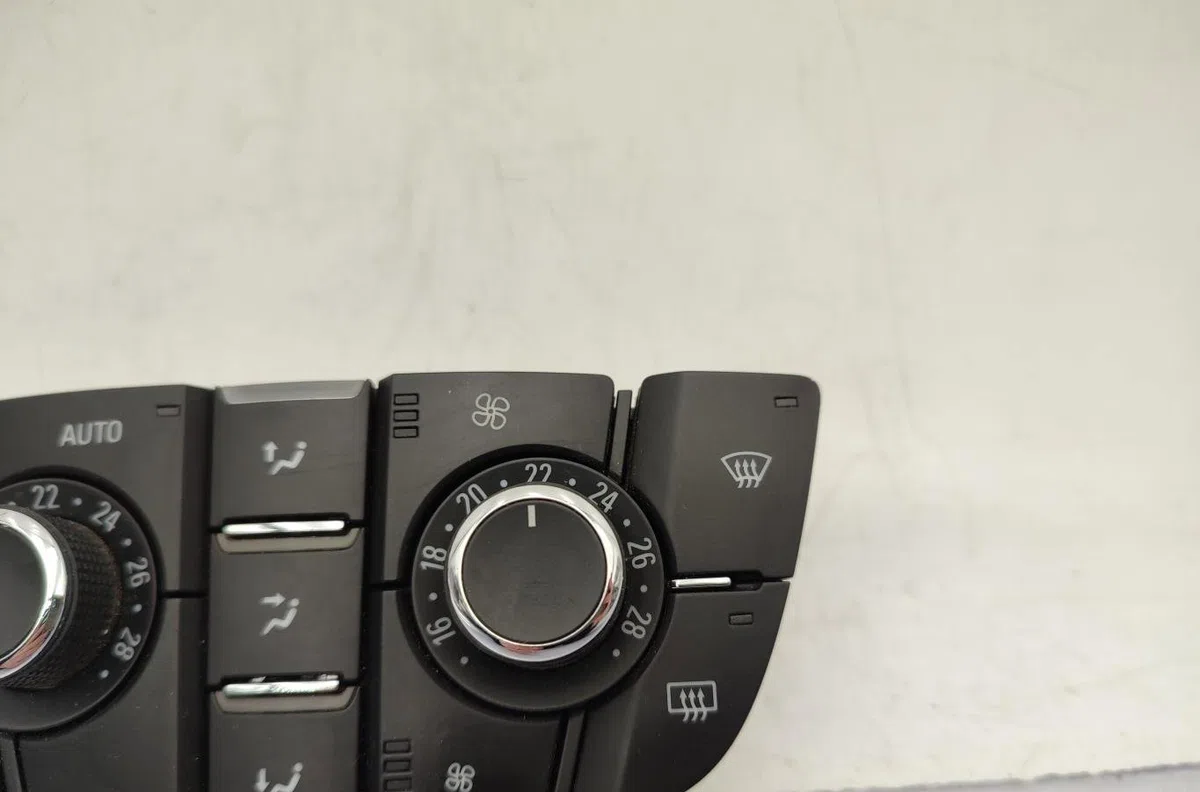 Commande de chauffage OPEL ASTRA J PHASE 1 occasion — photo 2