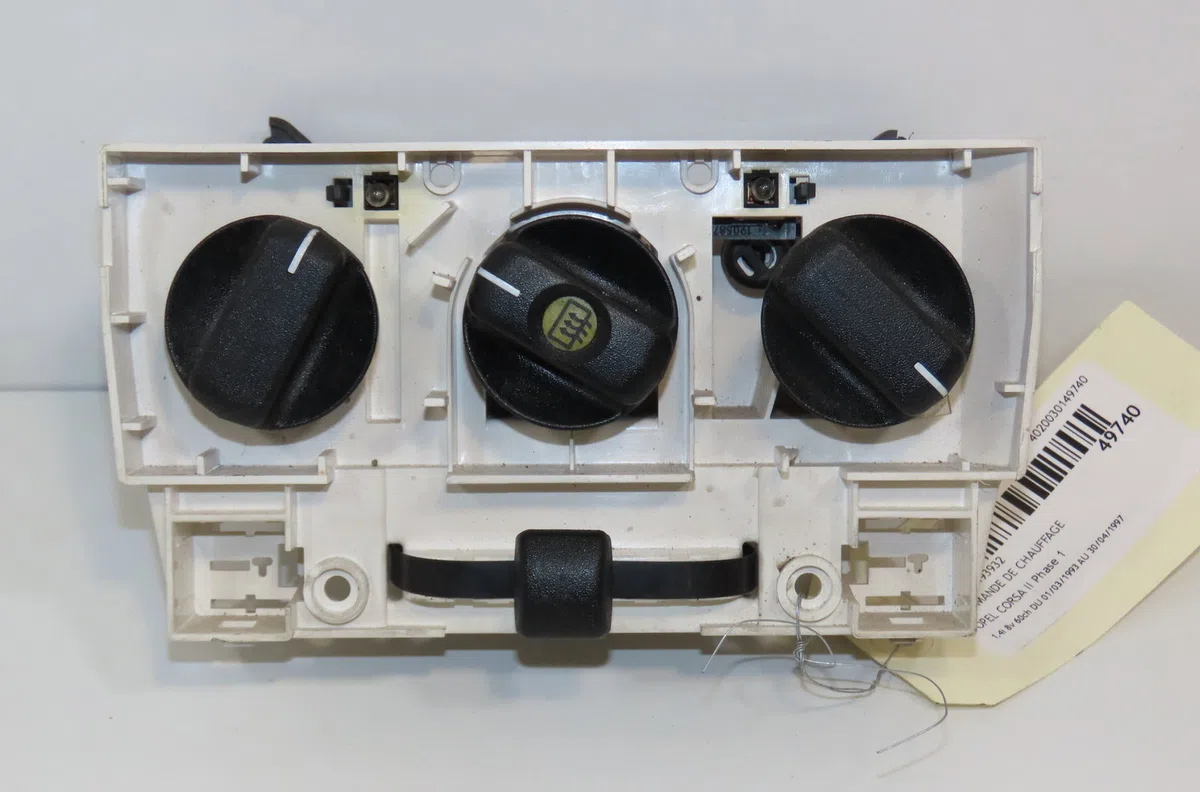 Commande de chauffage Opel CORSA B (S93) 1.4 i (f08, f68, m68) (1993-2000) occasion