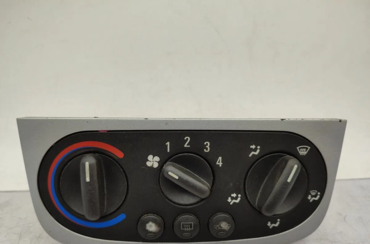 Commande de chauffage OPEL CORSA C PHASE 1 occasion — photo 2
