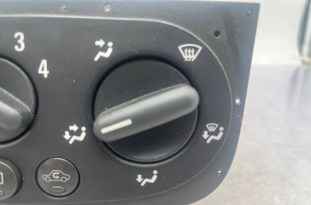 Commande de chauffage OPEL CORSA C PHASE 2 occasion — photo 4