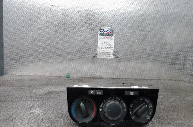 Commande de chauffage OPEL CORSA D  CORSA D PHASE 2 occasion — photo 2