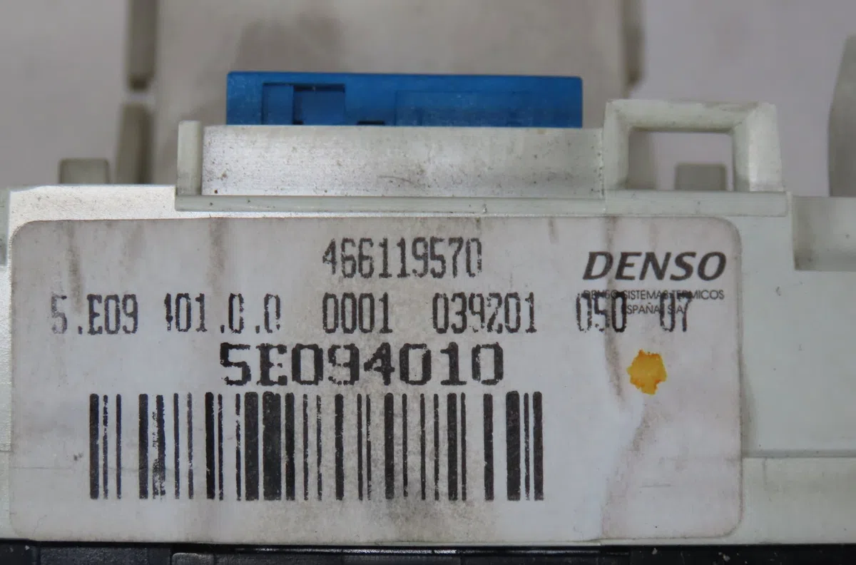 Commande de chauffage Opel CORSA D (S07) 1.4 (l08, l68) (2006-2014) occasion — photo 2