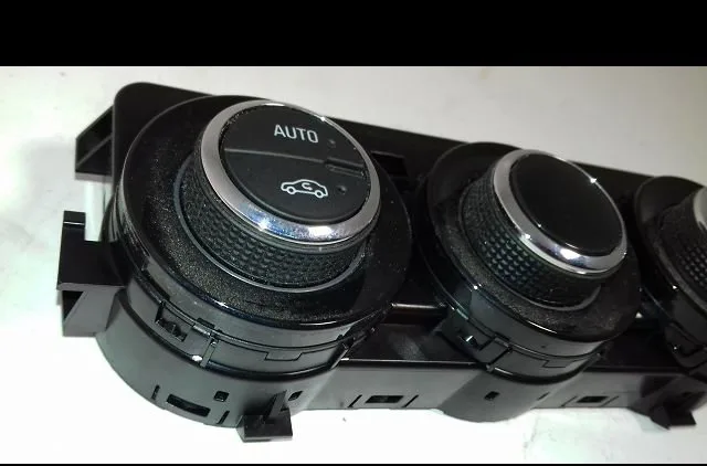 Commande de chauffage Opel CORSA E (X15) 1.4 turbo (08, 68) (2014-2019) occasion — photo 2