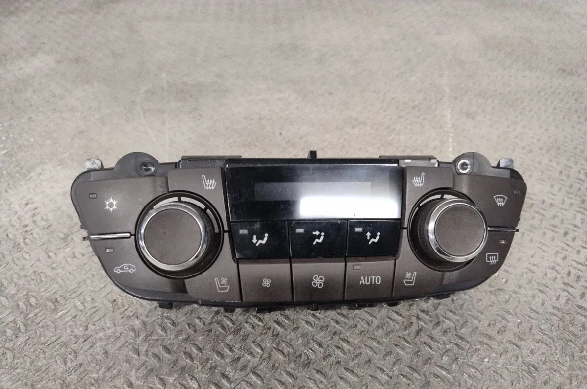 Commande de chauffage Opel INSIGNIA A (G09) 2.0 cdti (68) (2008-2017) occasion