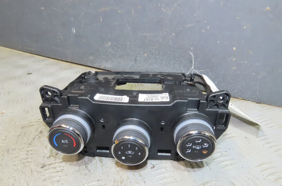 Commande de chauffage Opel KARL (C16) 1.0 (2015-2018) occasion