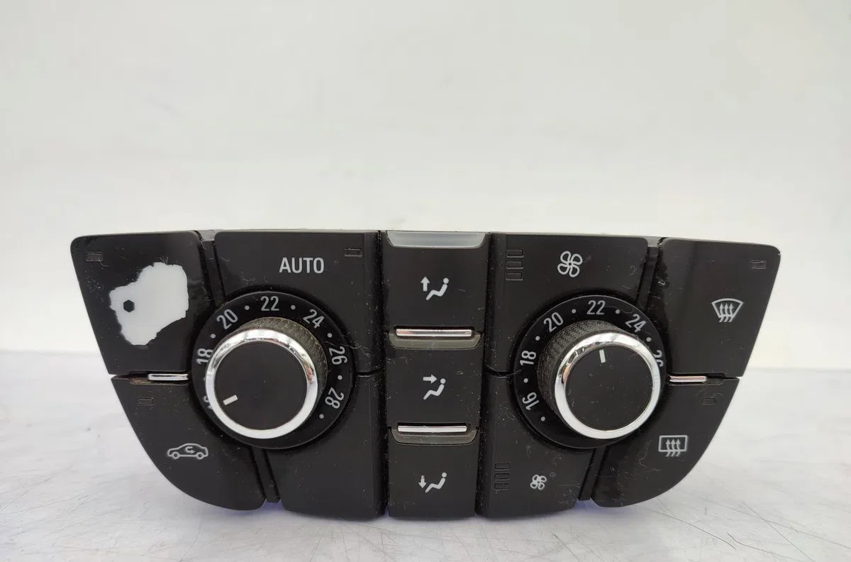 Commande de chauffage OPEL MERIVA B PHASE 1 occasion — photo 4