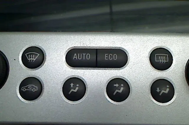 Commande de chauffage OPEL MERIVA occasion — photo 2