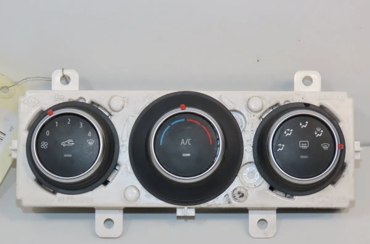 Commande de chauffage Opel MOVANO B Camionnette (X62) 2.3 cdti rwd (fv) (2010) occasion
