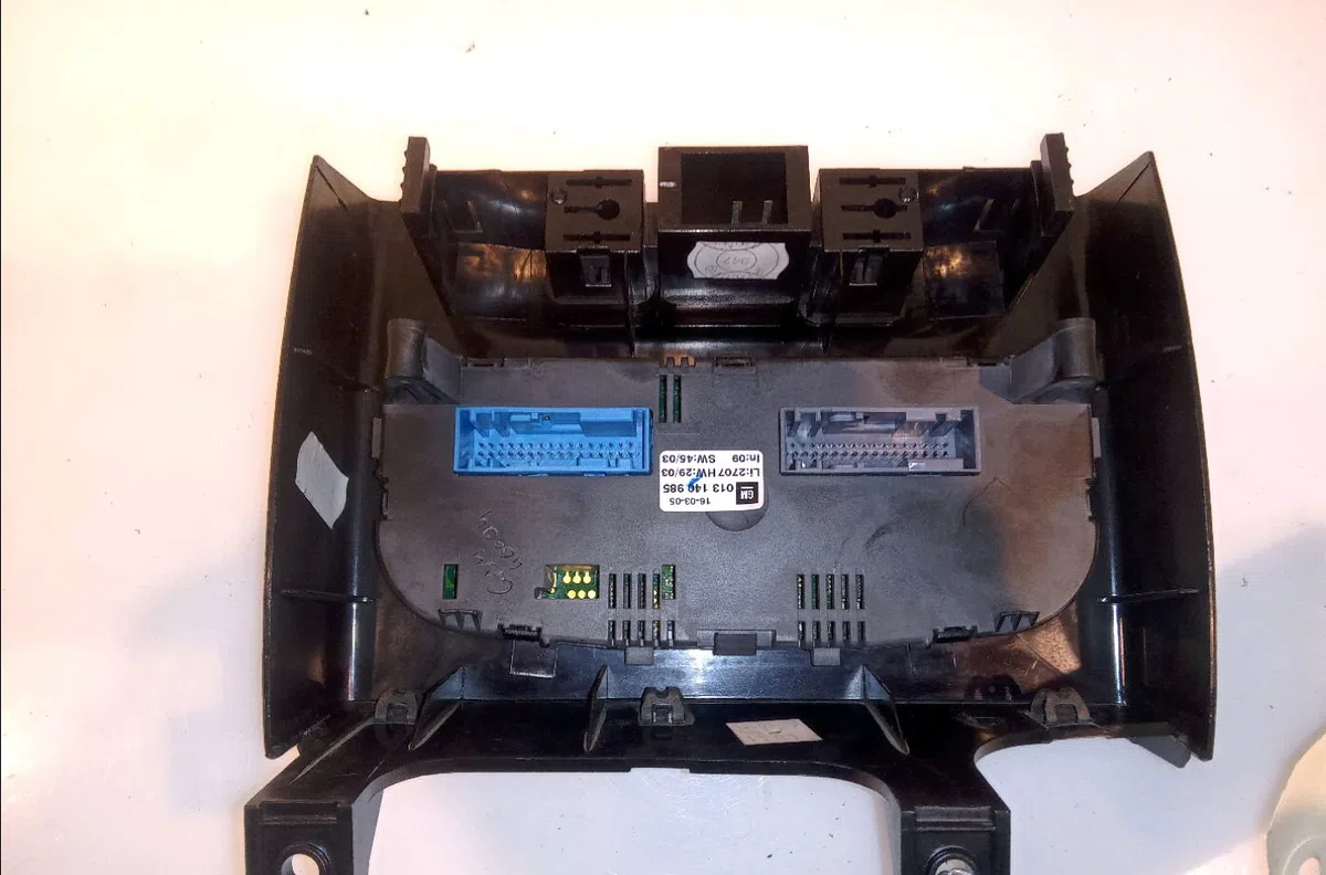 Commande de chauffage Opel ZAFIRA A Monospace (T98) 2.2 dti 16v (f75) (2002-2005) 5 portes occasion — photo 2
