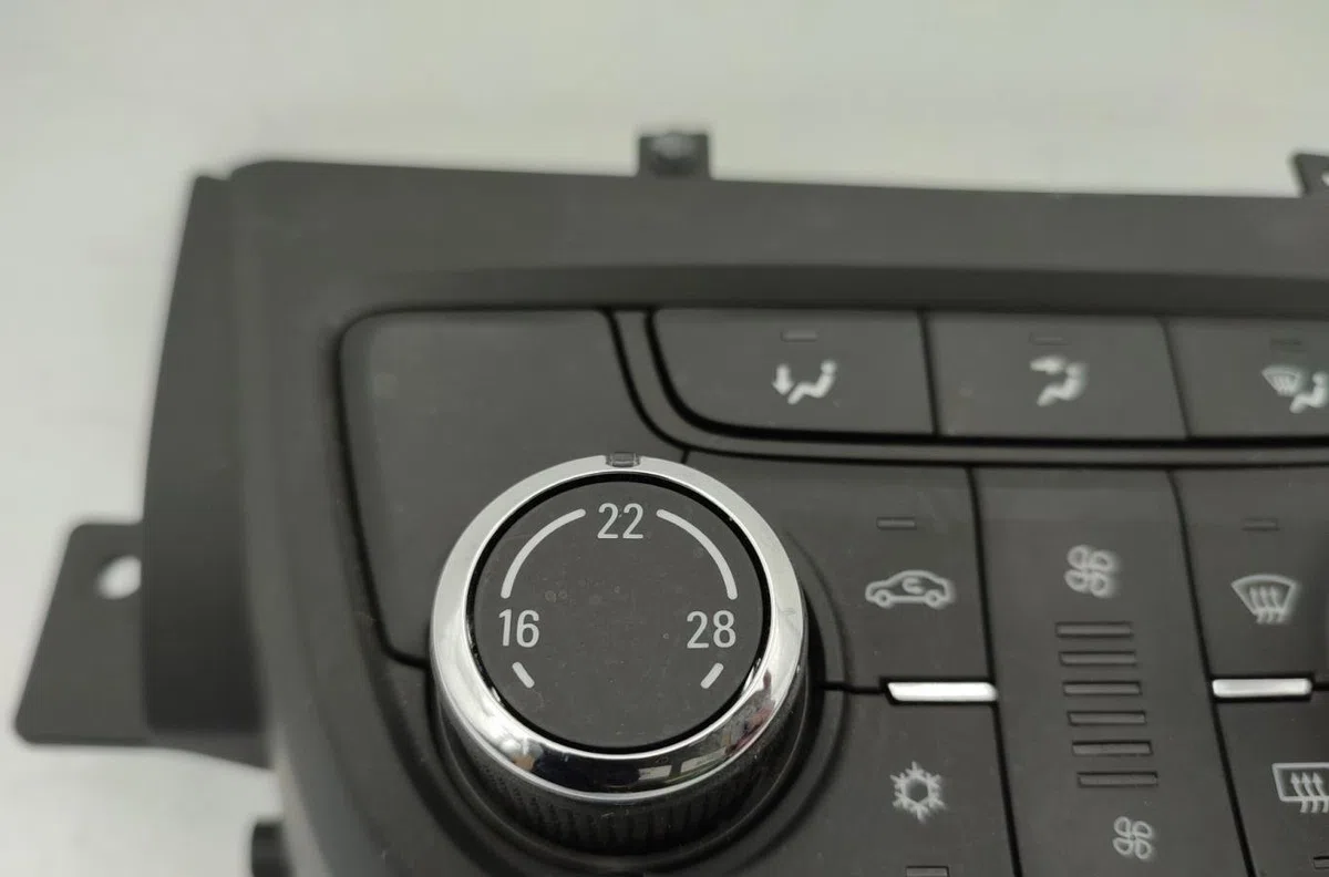 Commande de chauffage OPEL ZAFIRA TOURER C PHASE 2 occasion — photo 2