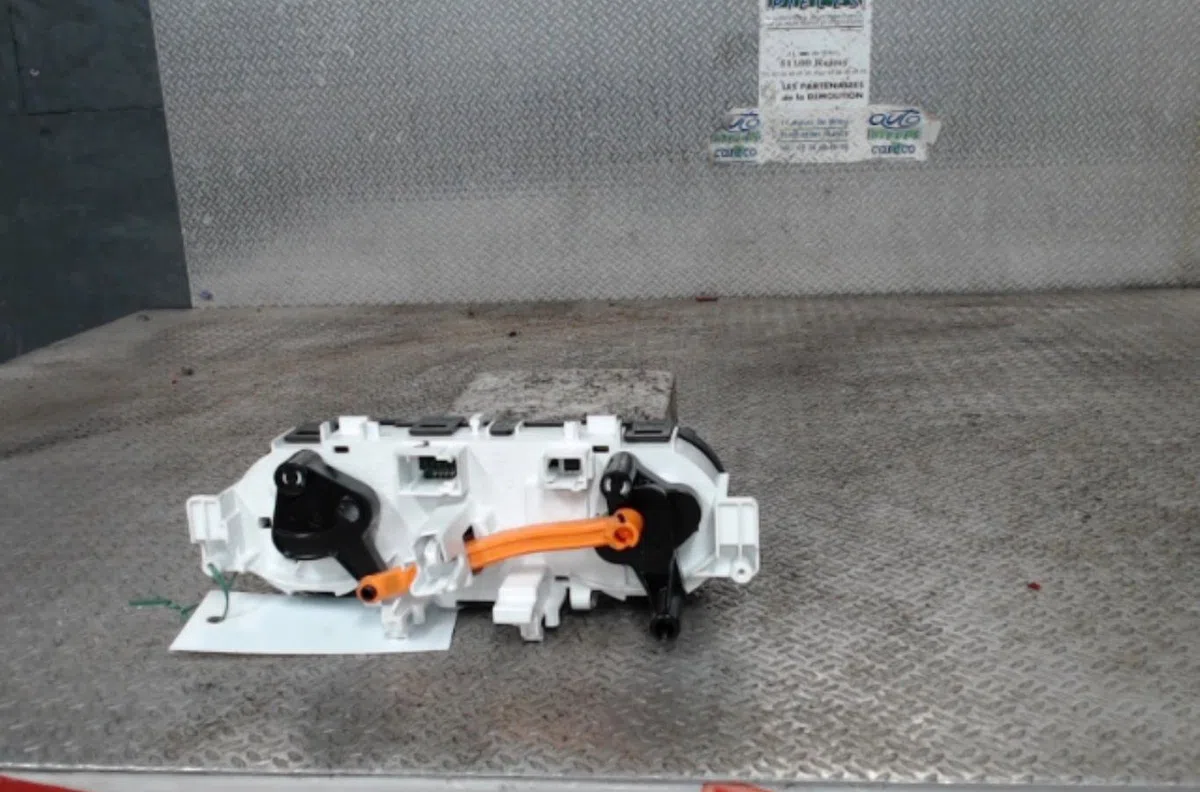 Commande de chauffage PEUGEOT 2008 1  2008 1 PHASE 2 occasion — photo 2