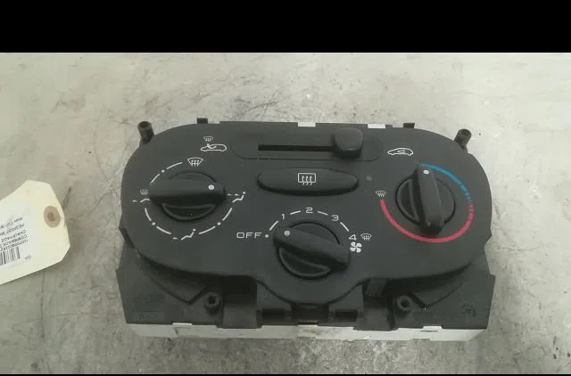 Commande de chauffage Peugeot 206 (2L_, 2M_) 1.4 hdi eco 70 (2009-2013) 5 portes occasion — photo 4