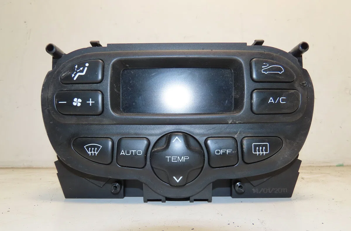 Commande de chauffage Peugeot 206 (2L_, 2M_) 1.4 hdi eco 70 (2009-2013) 5 portes occasion