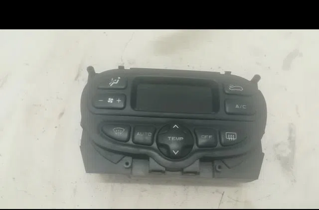 Commande de chauffage Peugeot 206 3-5 portes (2A-C) 1.6 16v (2000-2009) 3 portes occasion — photo 4