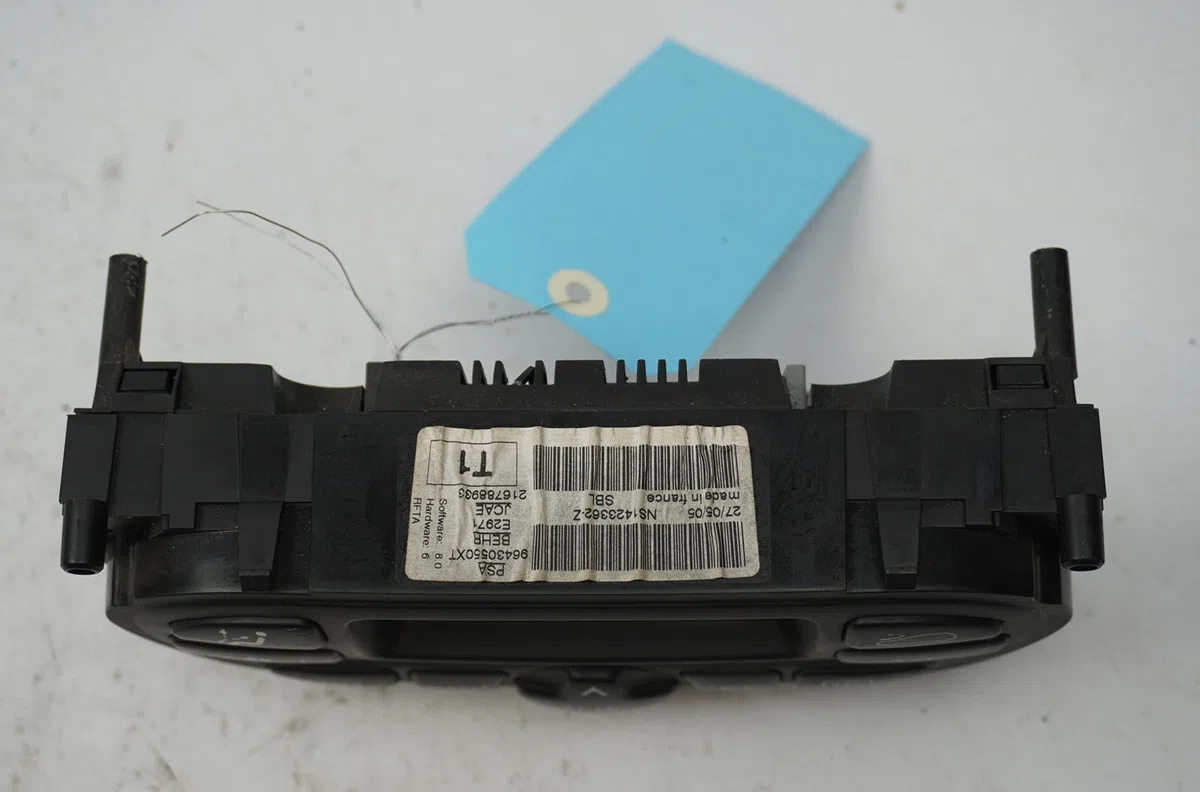 Commande de chauffage Peugeot 206 3-5 portes (2A-C) 1.6 16v (2000-2009) 3 portes occasion