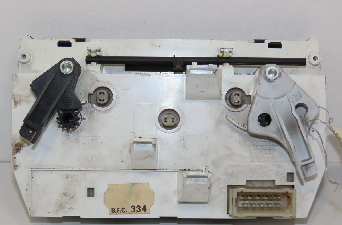 Commande de chauffage Peugeot 206 3-5 portes (2A-C) 1.9 d (1998-2001) 5 portes occasion — photo 2