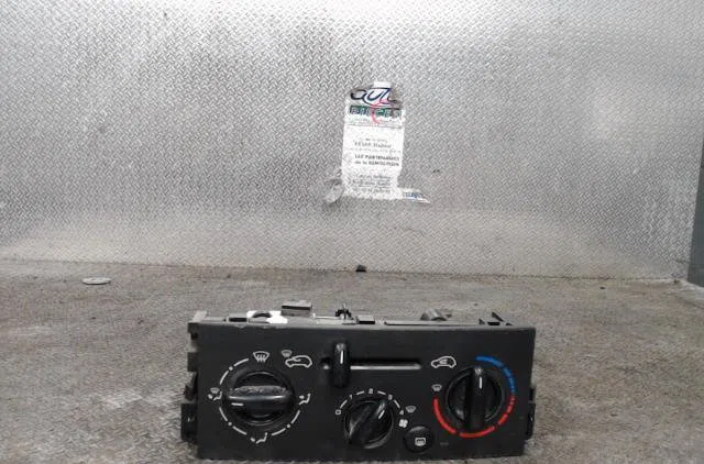 Commande de chauffage PEUGEOT 207  207 PHASE 1 occasion — photo 2