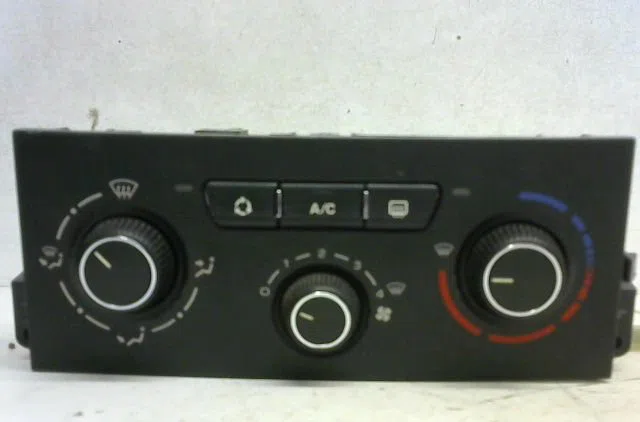 Commande de chauffage Peugeot 207-207 (WA_, WC_) 1.4 hdi (2006-2015) 5 portes occasion