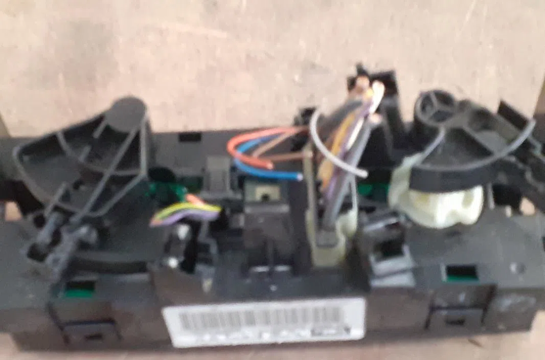 Commande de chauffage Peugeot 207-207 (WA_, WC_) 1.6 hdi (2006-2013) 5 portes occasion — photo 2