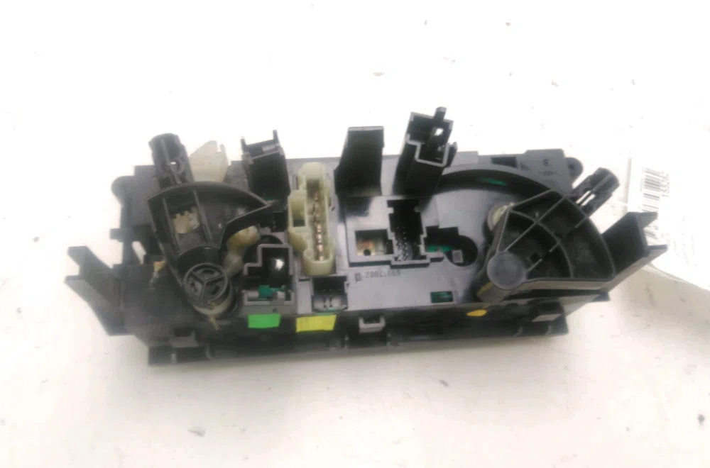 Commande de chauffage Peugeot 207-207 (WA_, WC_) 1.6 hdi (2006-2013) 5 portes occasion
