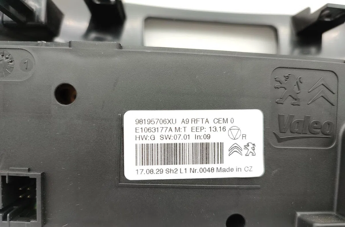 Commande de chauffage PEUGEOT 208 1 PHASE 2 occasion — photo 2