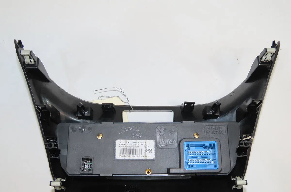 Commande de chauffage Peugeot 208 I (CA_, CC_) 1.2 vti 82 (2012) occasion — photo 2