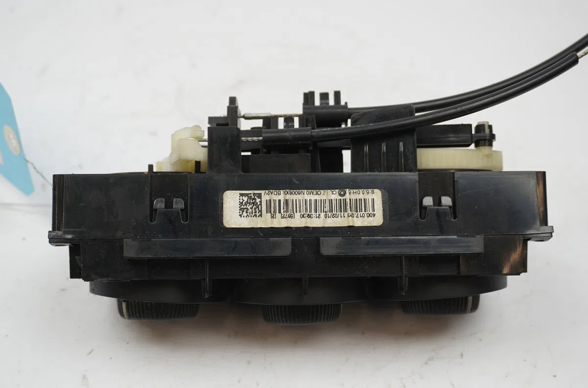 Commande de chauffage Peugeot 3008 Monospace (0U_) 1.6 hdi (2009-2016) 5 portes occasion — photo 2