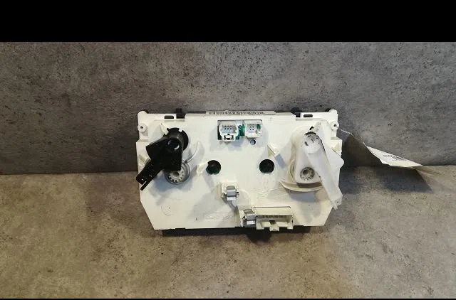 Commande de chauffage Peugeot 307 (3A-C) 1.6 16v (2000-2007) 5 portes occasion