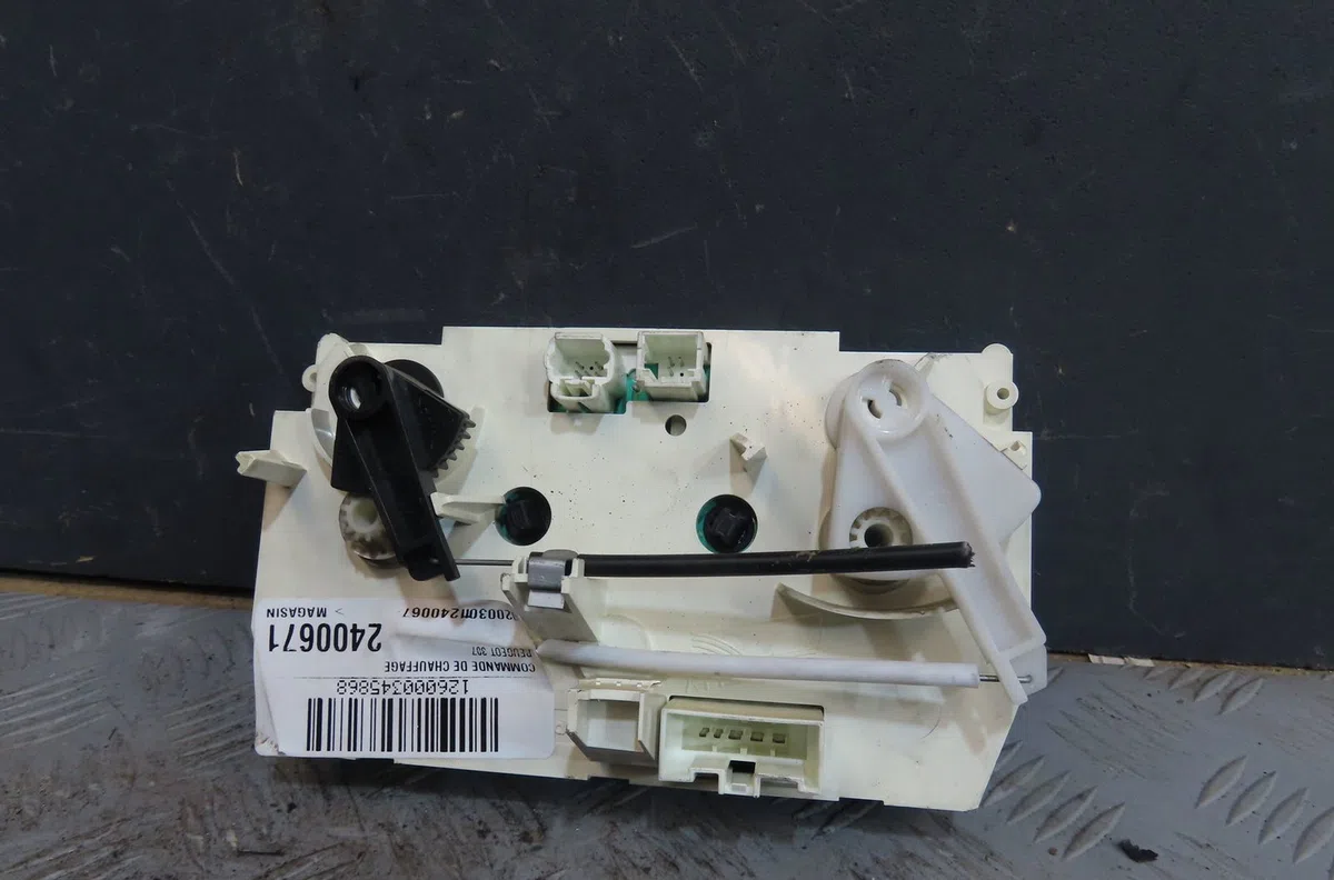 Commande de chauffage Peugeot 307 Break (3E) 1.6 16v (2002-2008) occasion