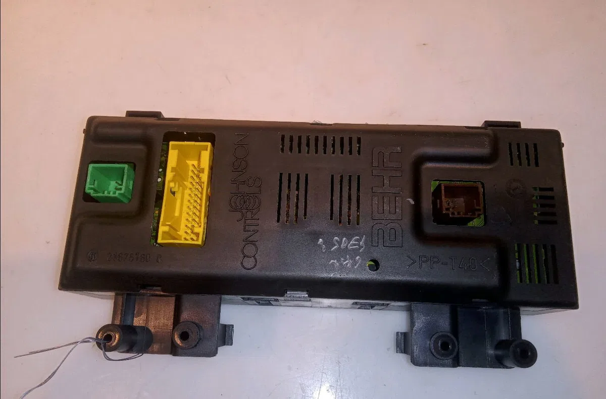Commande de chauffage Peugeot 307 CC (3B) 1.6 16v (2003-2009) 2 portes occasion — photo 2