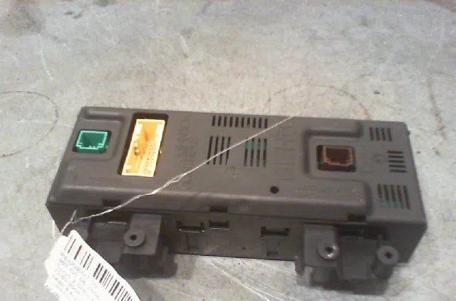 Commande de chauffage PEUGEOT 307 Phase 1 04-2001--06-2005 occasion — photo 2