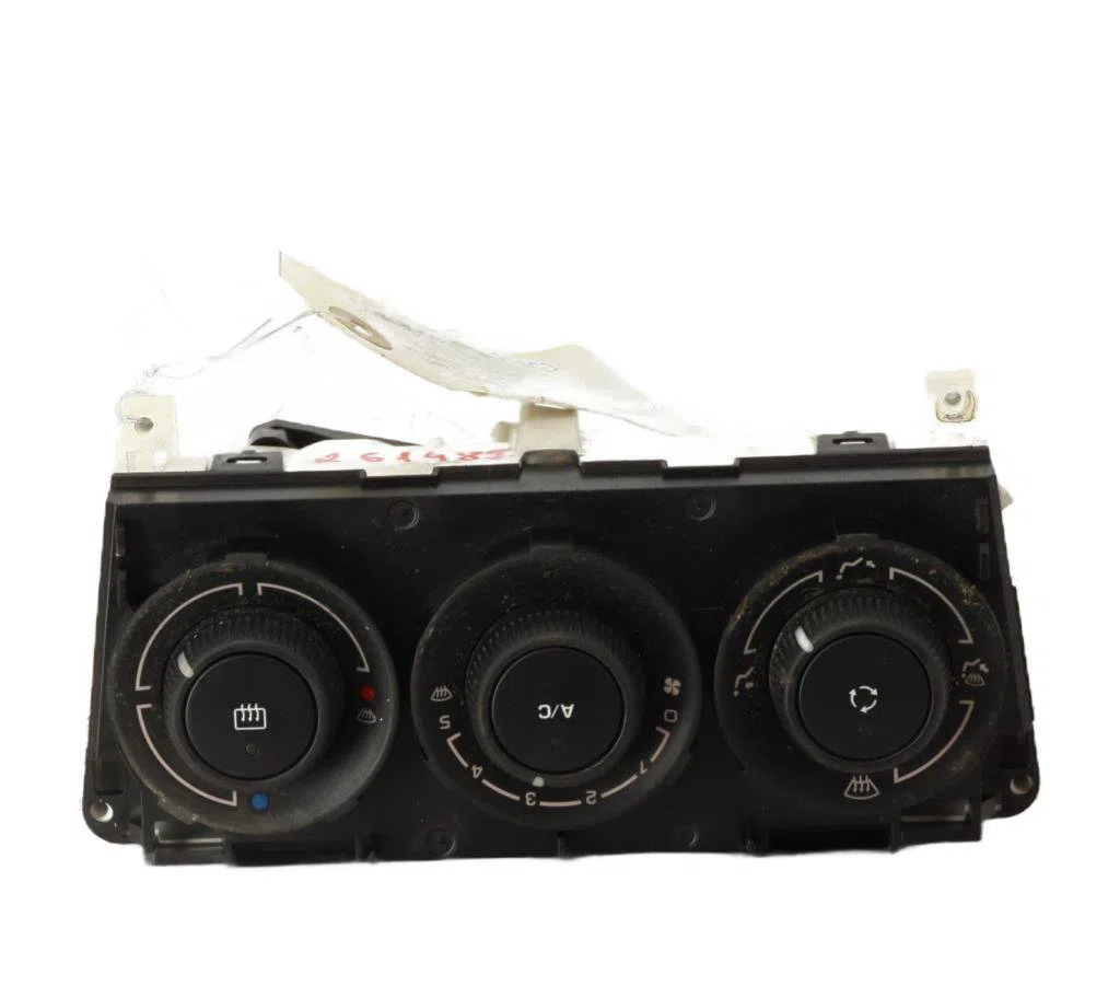 Commande de chauffage Peugeot 308 I (4A_, 4C_) 1.6 hdi (2007-2014) 5 portes occasion
