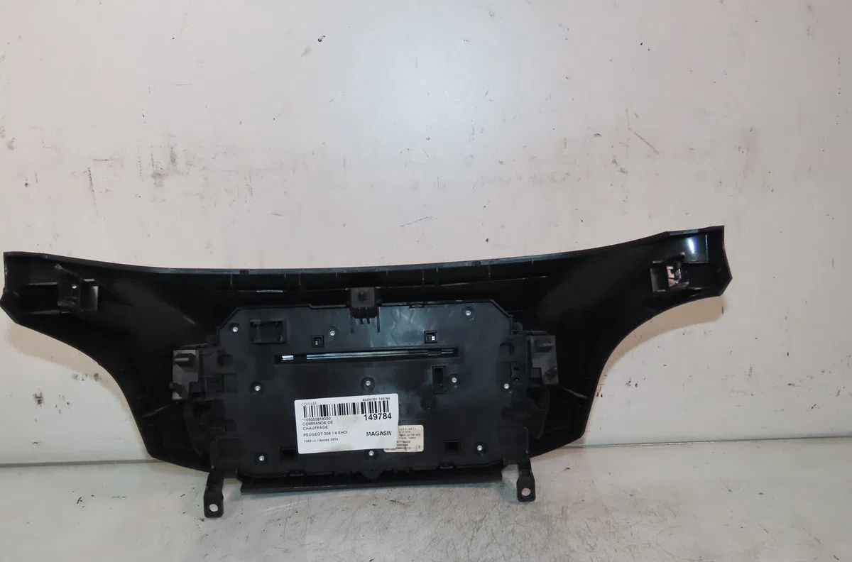 Commande de chauffage Peugeot 308 II (LB_, LP_, LW_, LH_, L3_) 1.6 hdi - bluehdi 115 (2013-2021) 5 portes occasion — photo 2