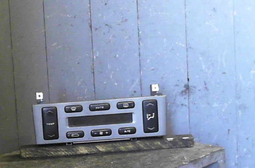 Commande de chauffage Peugeot 406 (8B) 2.0 hdi 90 (1999-2004) occasion — photo 2