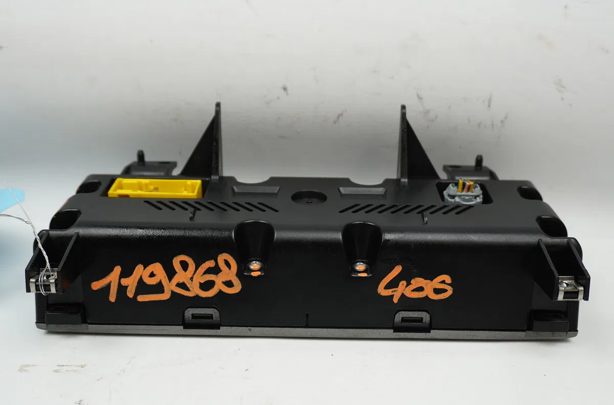 Commande de chauffage Peugeot 406 Break (8E-F) 2.0 hdi 110 (1999-2004) 5 portes occasion — photo 2