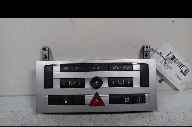 Commande de chauffage Peugeot 407 (6D_) 1.6 hdi 110 (6d9hzc, 6d9hyc) (2004-2010) occasion — photo 4