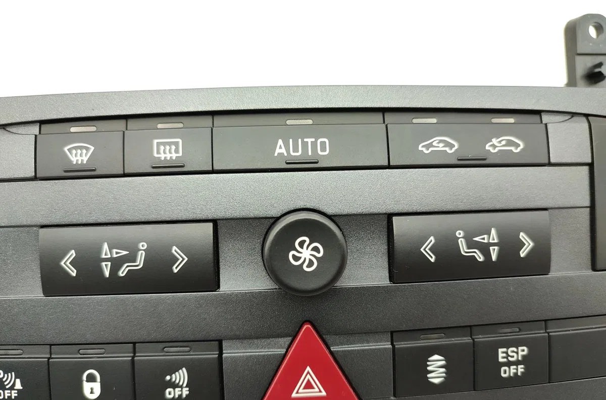 Commande de chauffage PEUGEOT 407 COUPE occasion — photo 3
