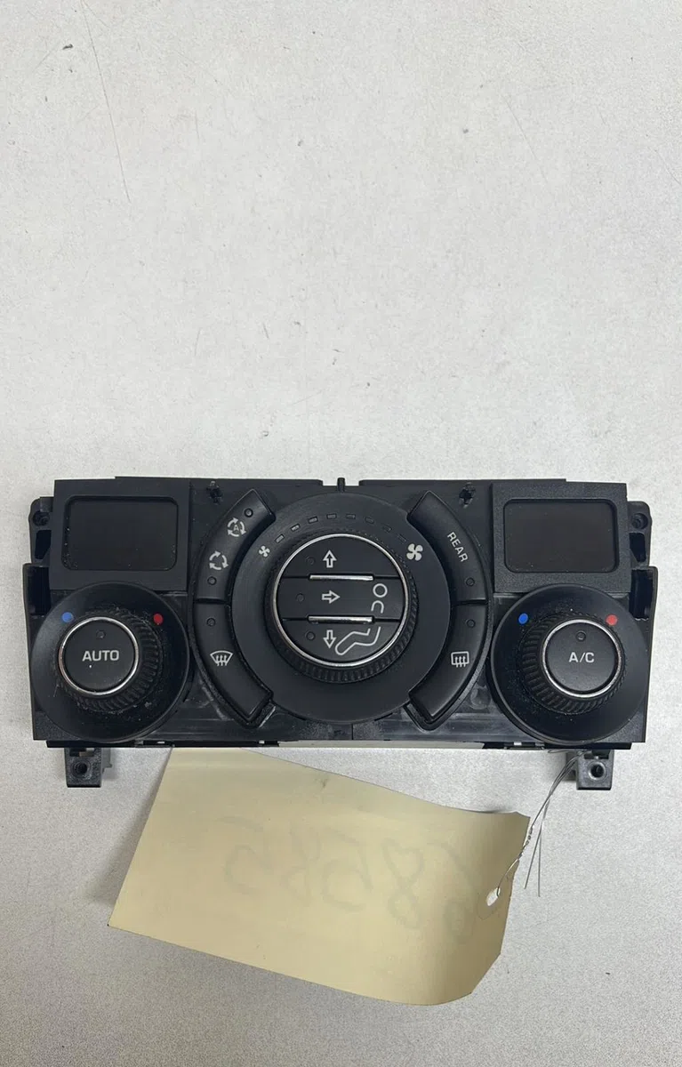 Commande de chauffage Peugeot 5008 (0U_, 0E_) 1.6 hdi (2010-2017) 5 portes occasion