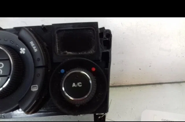 Commande de chauffage Peugeot 5008 (0U_, 0E_) 1.6 hdi (2010-2017) 5 portes occasion — photo 3