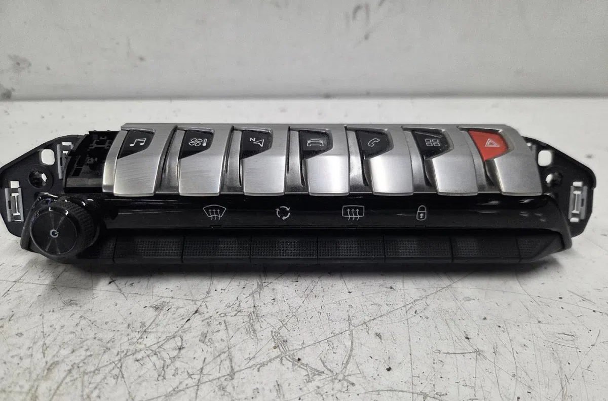 Commande de chauffage PEUGEOT 5008 2 PHASE 1 occasion