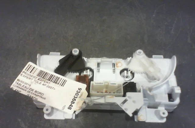 Commande de chauffage Peugeot EXPERT Camionnette (VF3A_, VF3U_, VF3X_) 2.0 hdi 130 (2011) occasion — photo 2