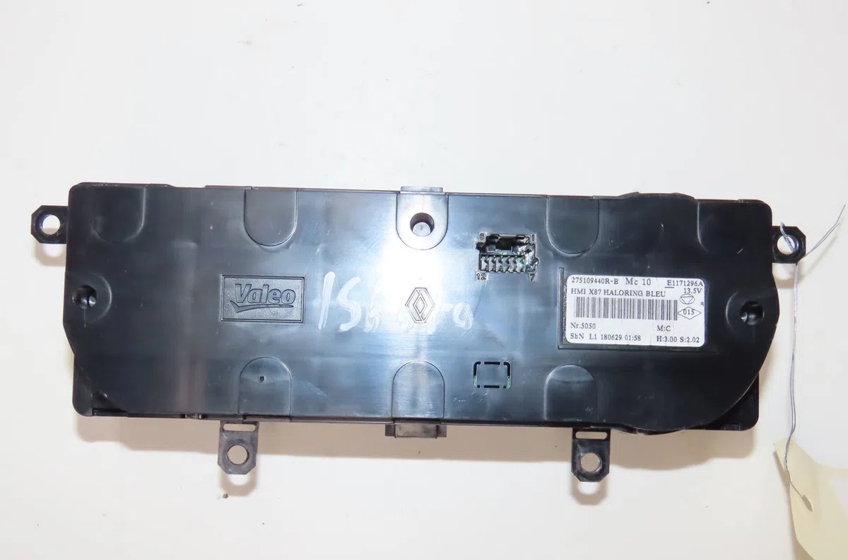 Commande de chauffage RENAULT CAPTUR  1.2i 120ch occasion — photo 2