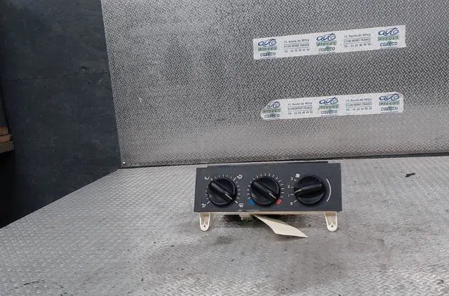 Commande de chauffage RENAULT CLIO 1  CLIO 1 PHASE 3 occasion — photo 2