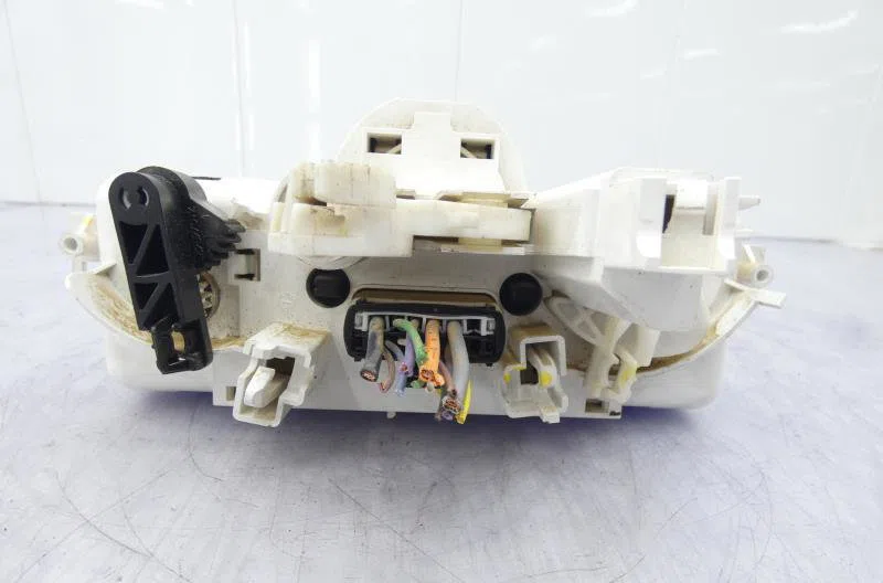 Commande de chauffage RENAULT CLIO 3 PHASE 1 occasion — photo 3