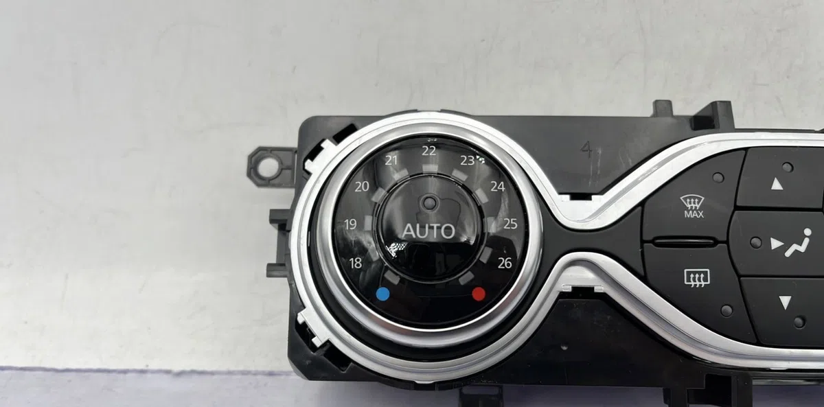 Commande de chauffage RENAULT CLIO 4 PHASE 2 BREAK occasion