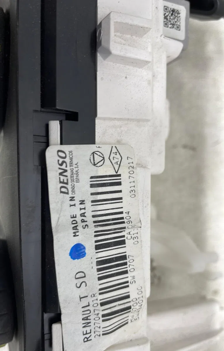 Commande de chauffage RENAULT CLIO 4 PHASE 2 occasion — photo 2