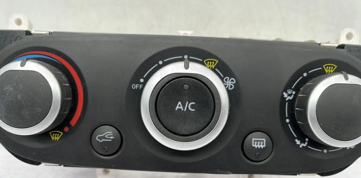 Commande de chauffage RENAULT CLIO 4 PHASE 2 occasion